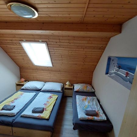 Panna Apartmanház Balatonlelle Exteriér fotografie